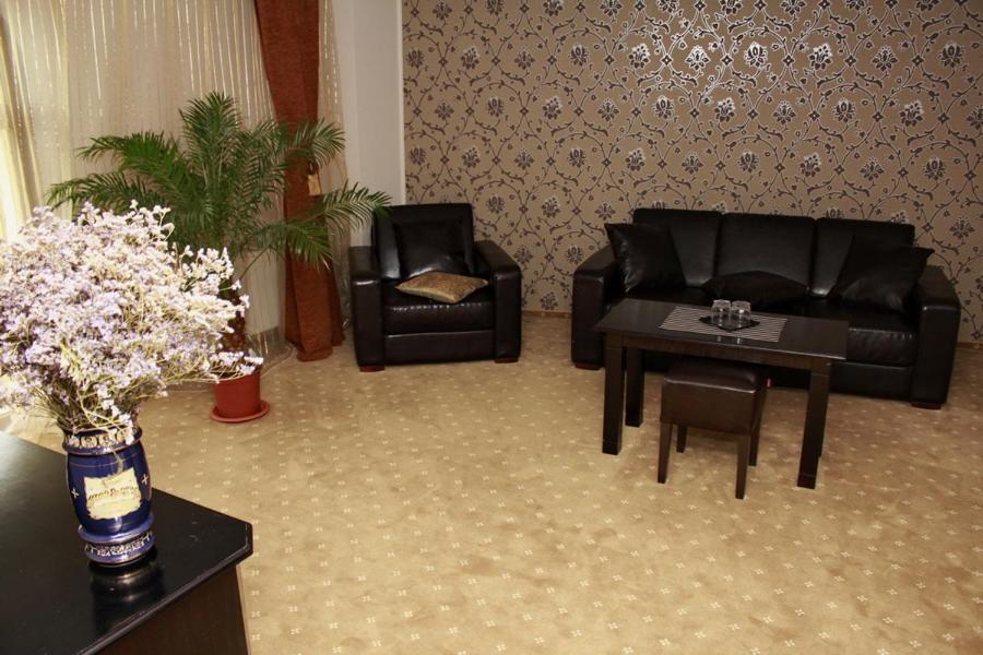 Hotel Imperium Suceava Eksteriør bilde