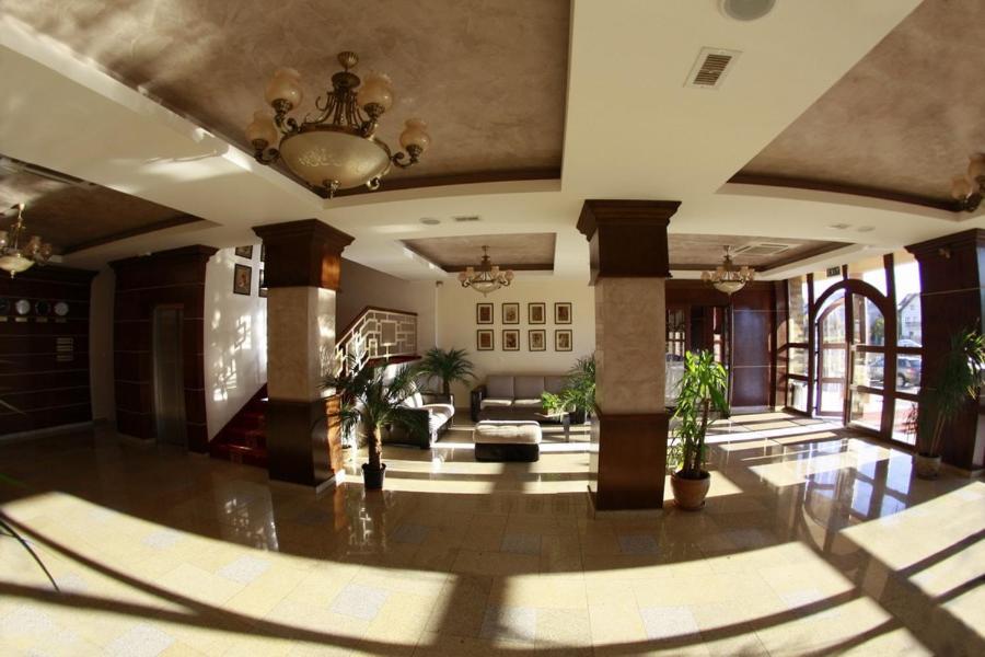Hotel Imperium Suceava Eksteriør bilde